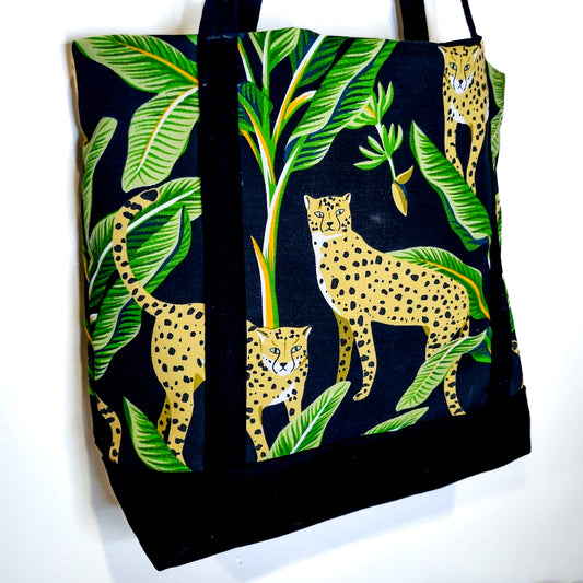 Black Leopard Tote Bag: 100% Cotton