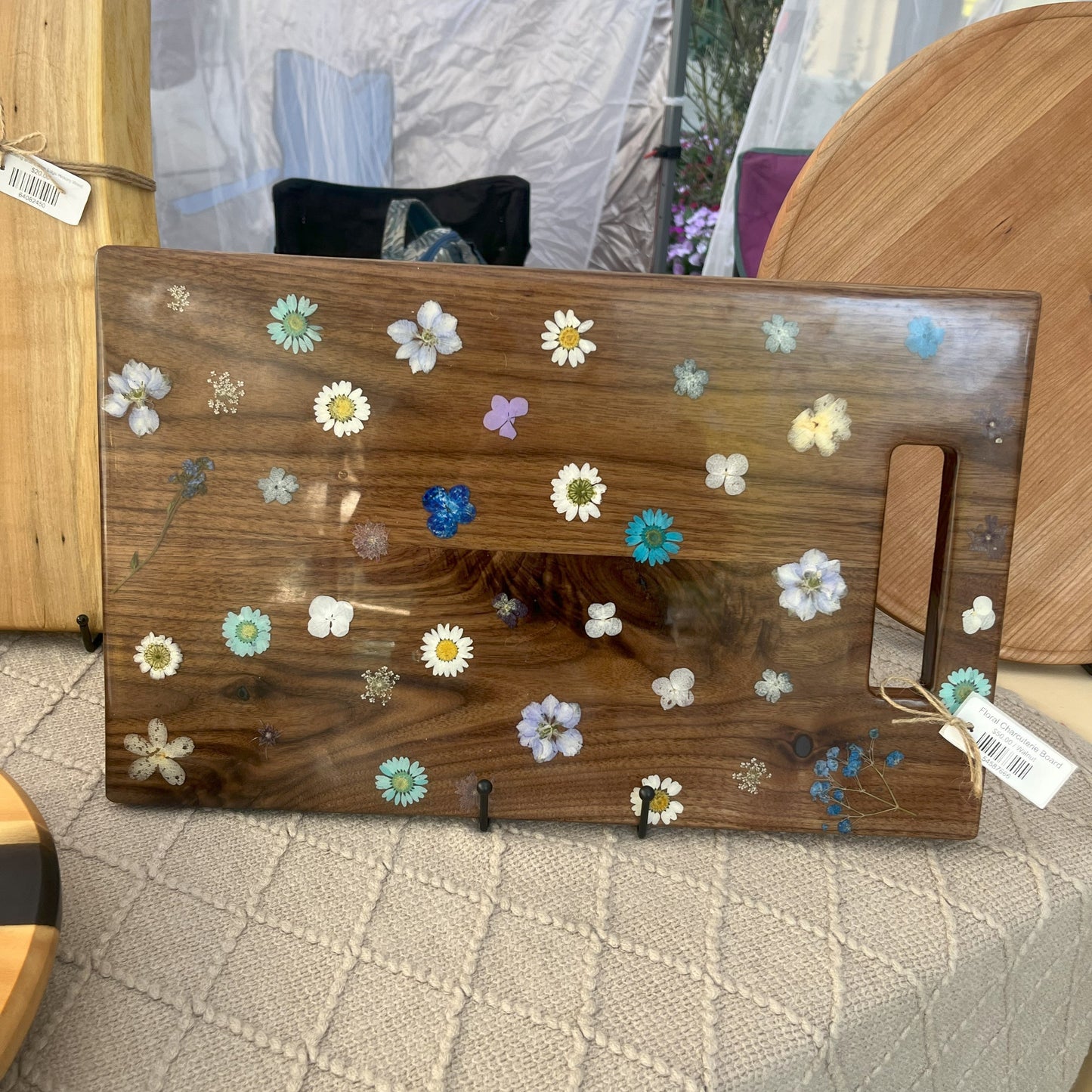 Garden Charcuterie Board: Dried and Pressed Flowers in Resin